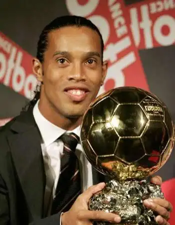 首次因伤中 首次因伤中